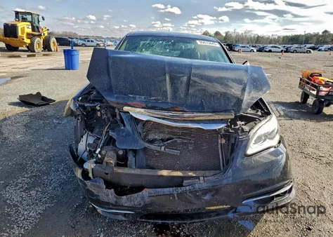 2013 Chrysler 200 Limited из США, поврежденный, VIN 1C3CCBCG5DN745509